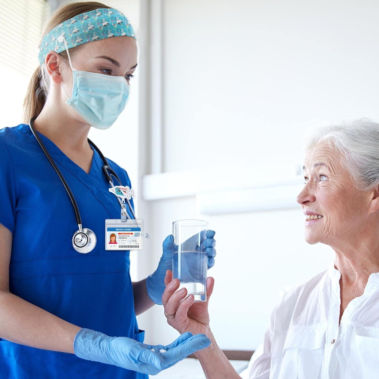 18 Pcs Nurse Gift Survival Kit 2025 Nurse Week Appreciation Gift for Women 6 Cosmetic Makeup Bag 6 Badge Reel Retractable 6 Headband with Button Women Doctor Present for Hospital(Stylish Style)